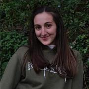 ¡Hola! Soy Rocío. Doy clases particulares de música, tanto de violín (hasta 6°EE.PP.), como de lenguaje musical, armonía, etc